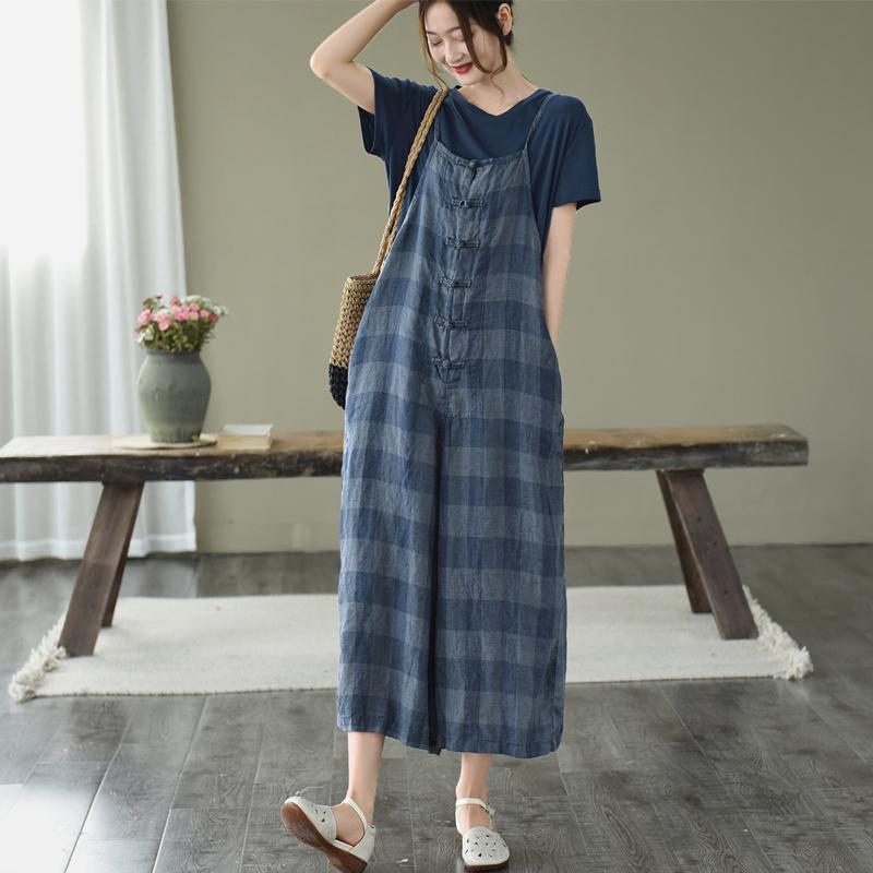 Sommerlicher Retro-overall Mit Weitem Bein Und Lockerer Schnalle