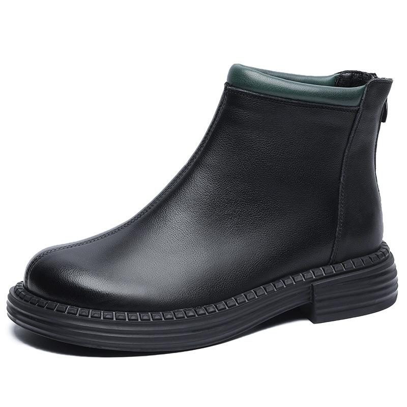 Handgefertigte Stiefeletten Aus Leder Im Herbst-winter-stil