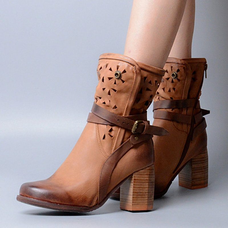 Hohle Stiefel Mit Klobigen High Heels Im Britischen Stil