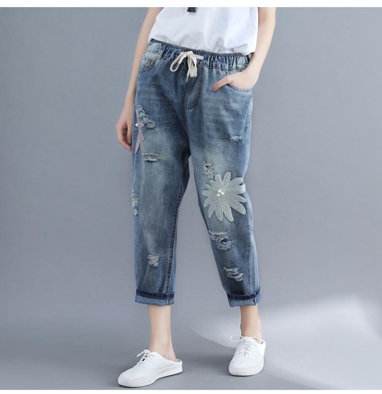 Lässige Jeanshose Für Den Sommer In Großen Größen