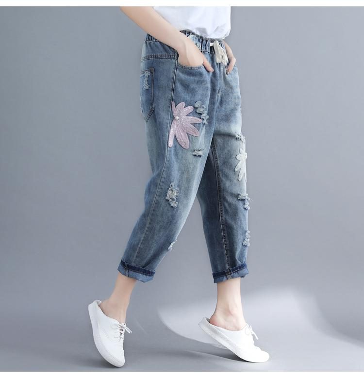 Lässige Jeanshose Für Den Sommer In Großen Größen