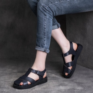 Frauen-sommer-retro-lederkopf Bedeckte Sandalen