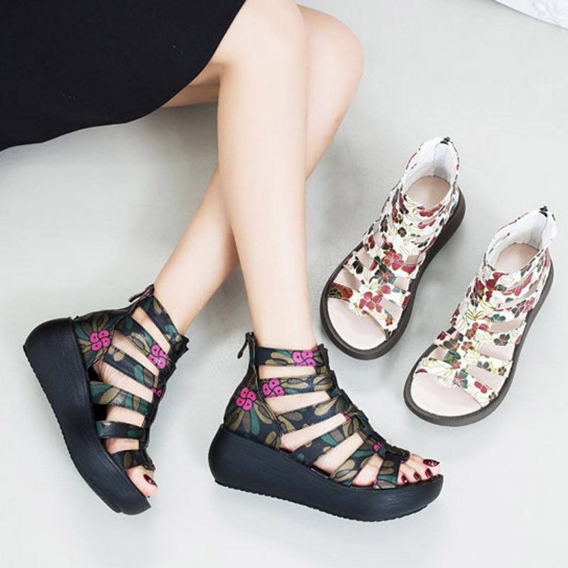 Rom-sandalen Aus Leder Mit Retro-plateau Und Print