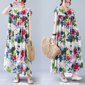 Ärmelloses Sommerkleid Mit Retro-blumenmuster In Übergröße