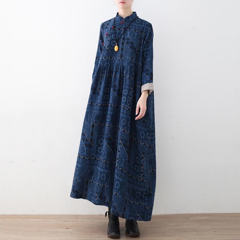 Blaues Lockeres Leinenkleid Mit Vintage-knöpfen