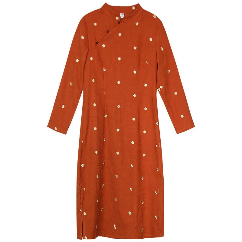 Orangefarbenes Cordkleid Mit Retro-blumenstickerei