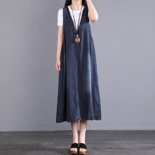 Sommerkleid Aus Pullove-baumwolldenim Mit V-ausschnitt Und Parchwork