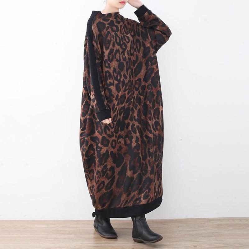 Vintage Winterkleid Mit Leopardenstrick Und Stehkragen