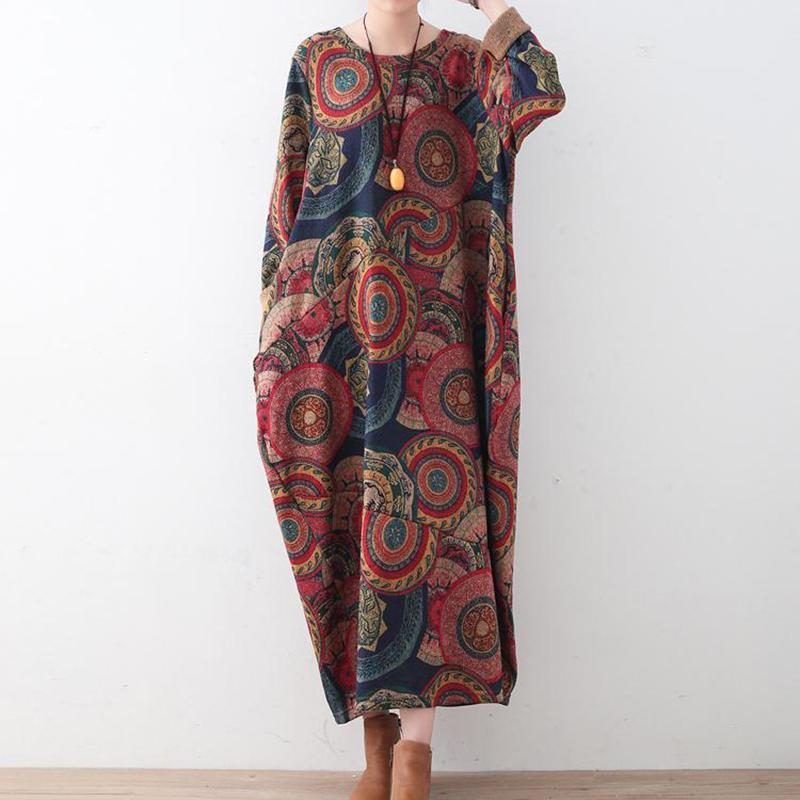 Winterloses Dickes Pulloverkleid Mit Vintage-print