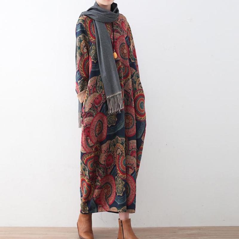 Winterloses Dickes Pulloverkleid Mit Vintage-print